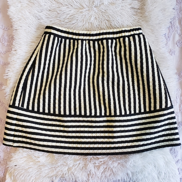 Quilted Striped Pleated Mini Skirt - Picture 2 of 9